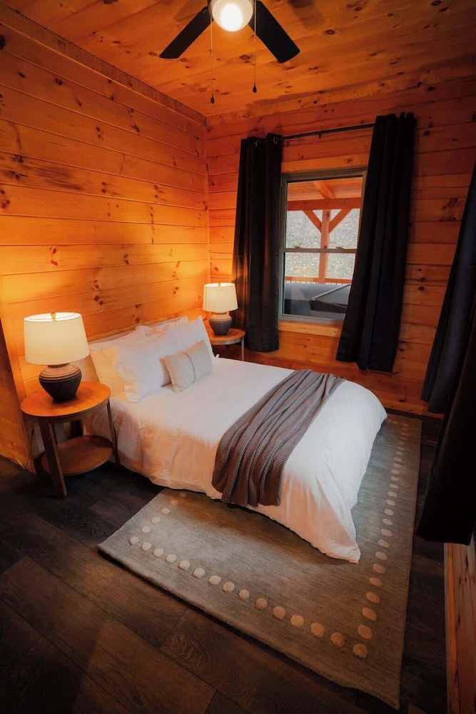 Memories at Hillside A Modern Cabin Hocking Hills
