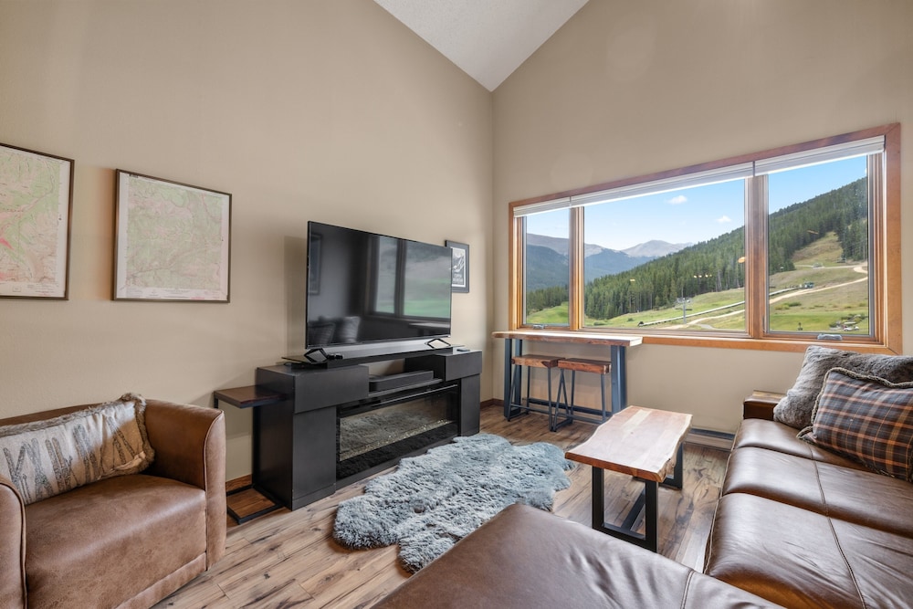 Fp300 Foxpine Inn 2 Bedroom Condo