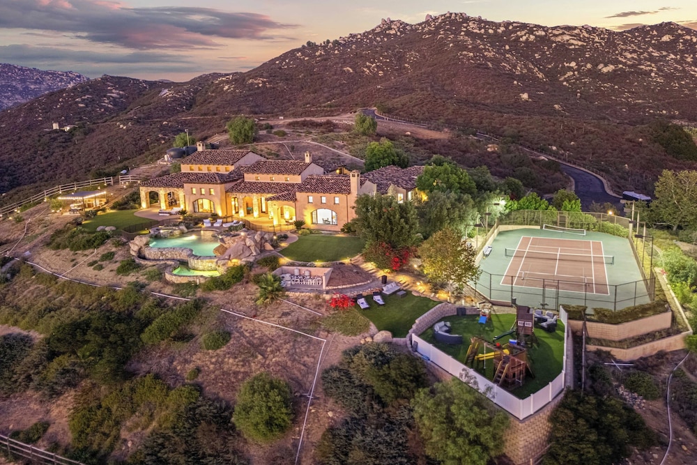 Infinity Pool, Theater, Pickleball + 360 Views Near Lake Poway Sunset Point Estate by Avantstay