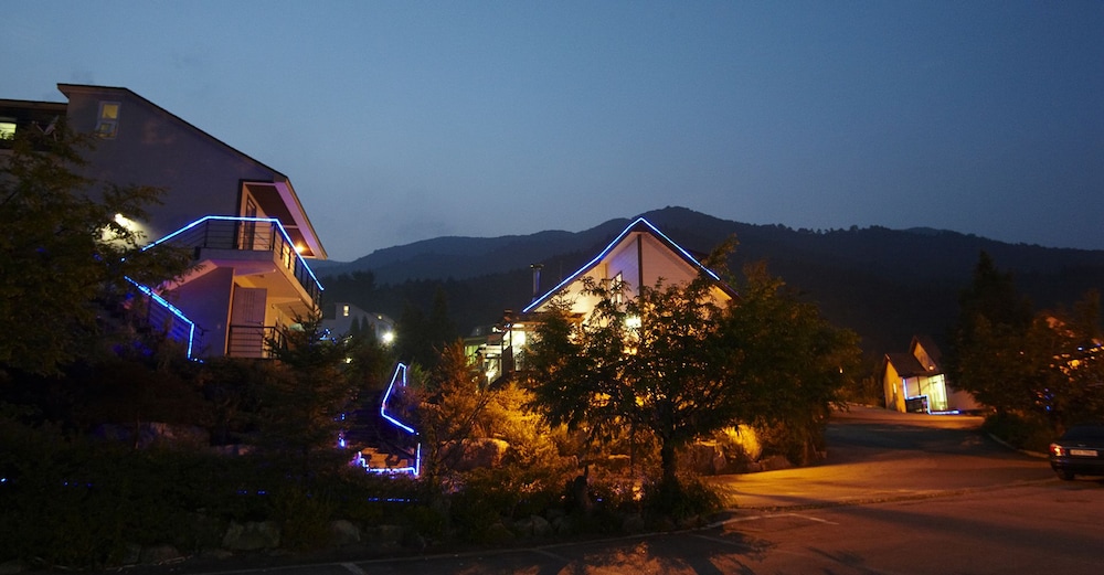 Club Olympia Pension & Resort