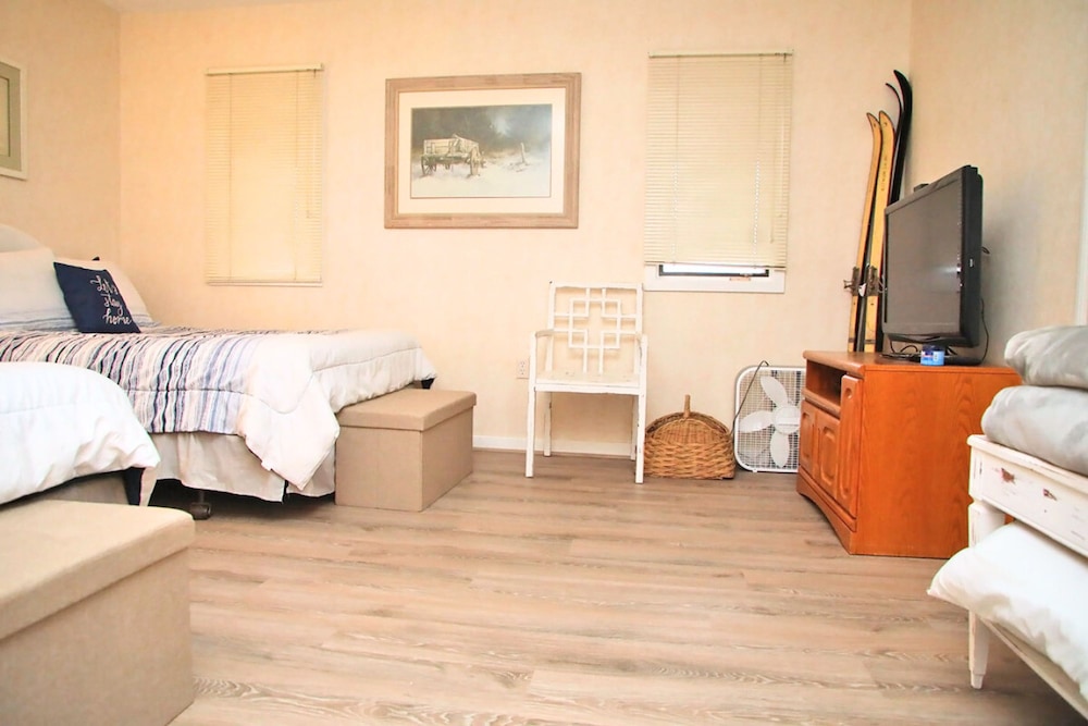 Shanty Creek 2bd 2ba Adjoining Rooms Ski-golf