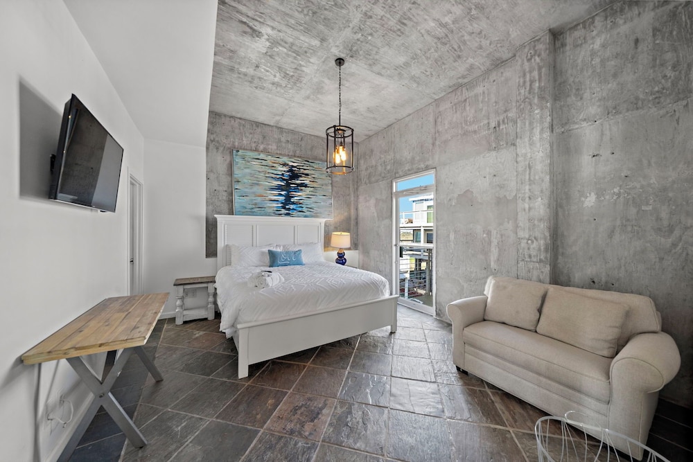 Oceanfront Experience by Ryson Vacation Rentals