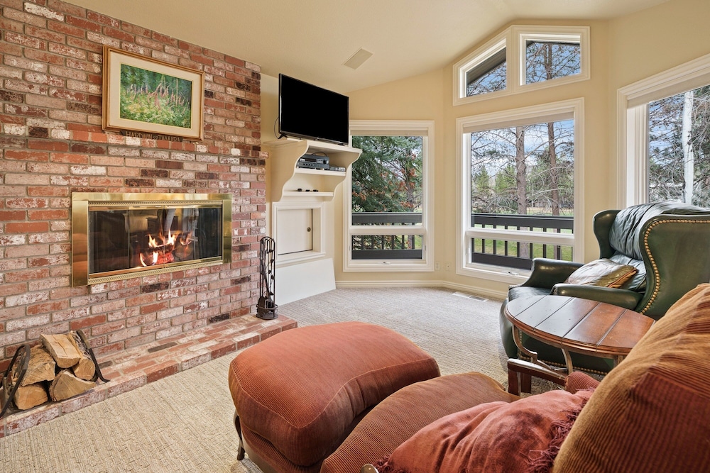 Winners Circle 30 5 Bedroom Home