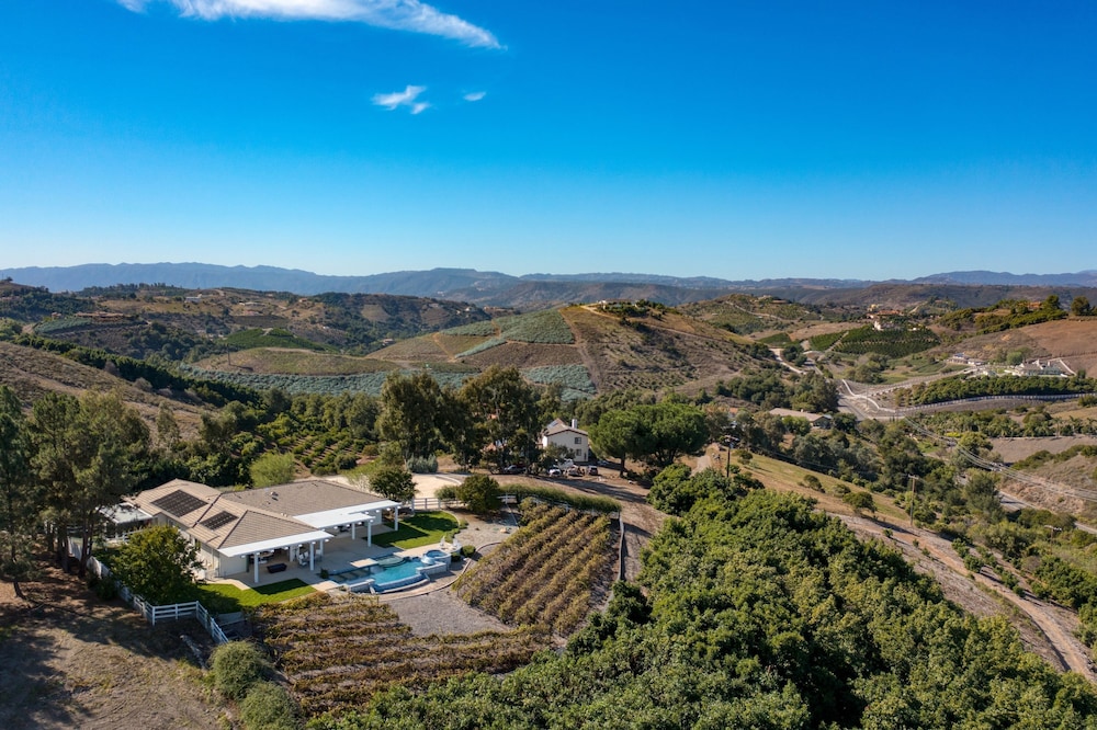 Summit Ranch by Avantstay Infinity Pool Views