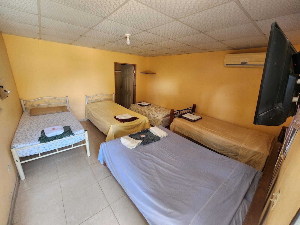Hostel Villas De Zianit