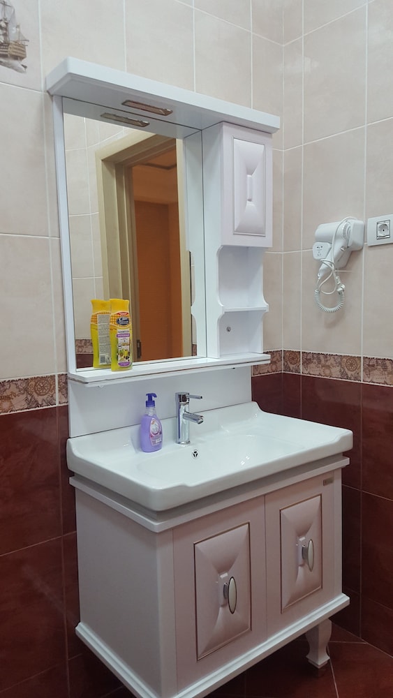 Villa Floor 2 Beds Fully furnished Apt