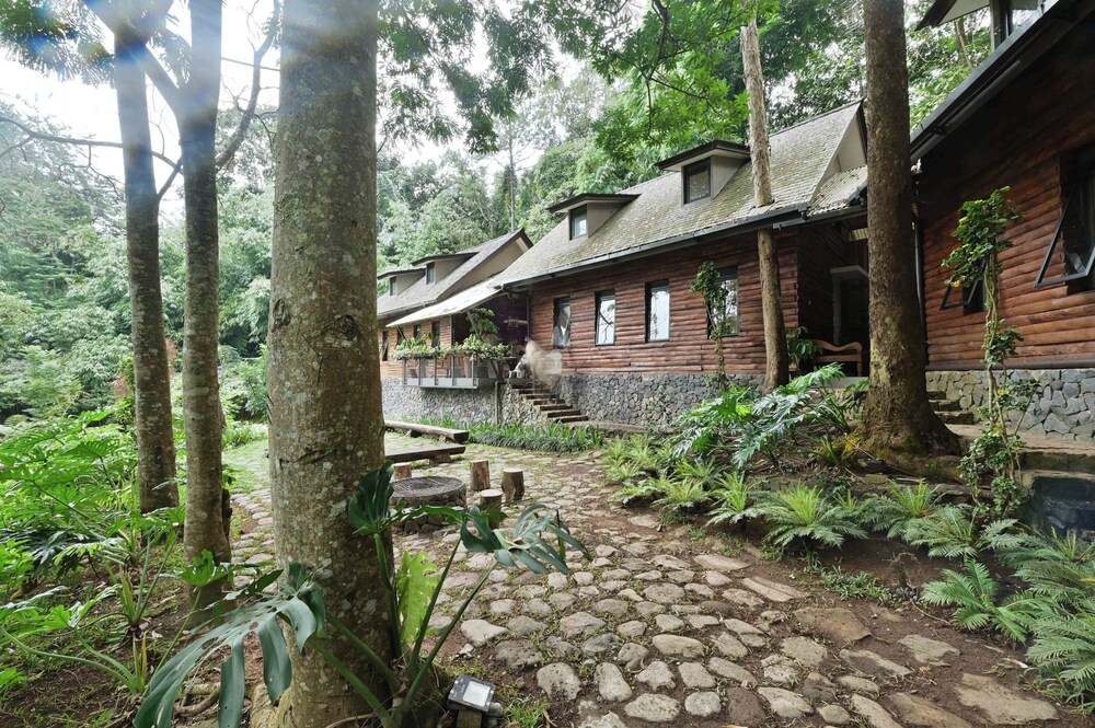 Taman Wisata Bougenville by Kozystay