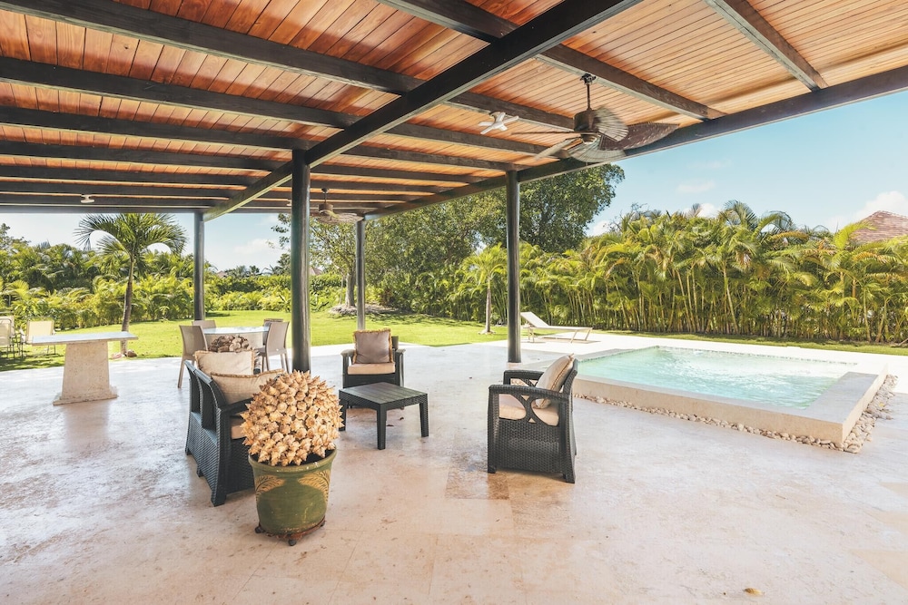Amazing Villa With Private Patio bbq in Cap Cana