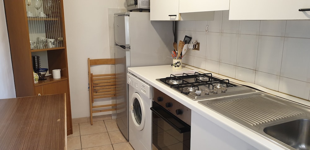 Sapienza Time en Siena — kitchen