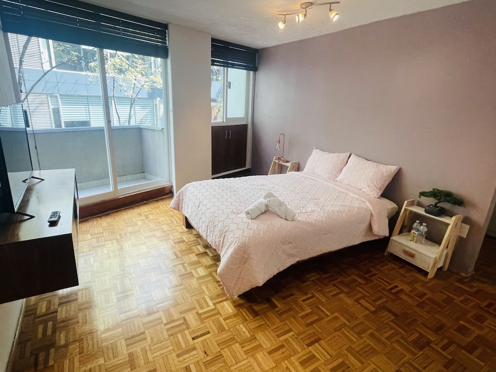 Napoles Home & Suites — Mexico City
