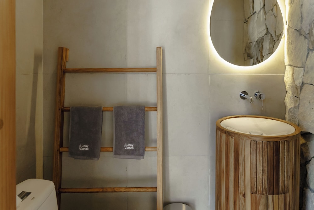 AMO Residences