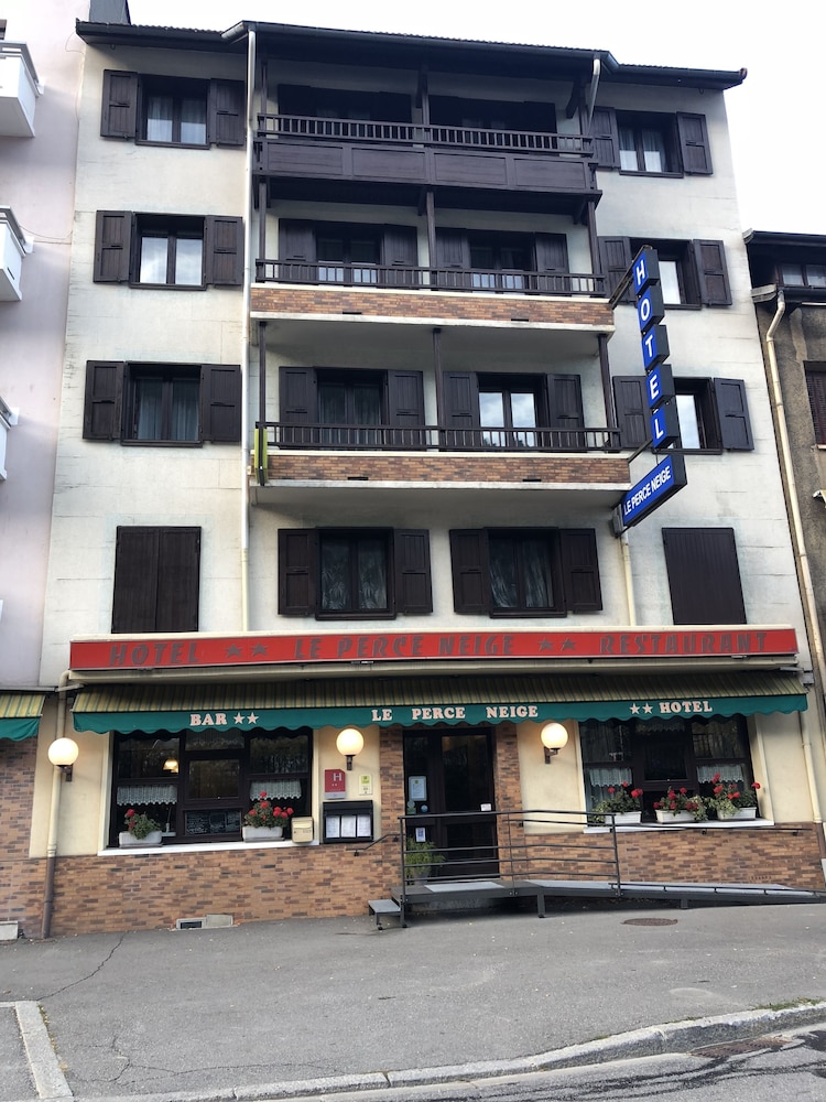 Modane Vacations - Hotel Le Perce Neige - Property Image 8