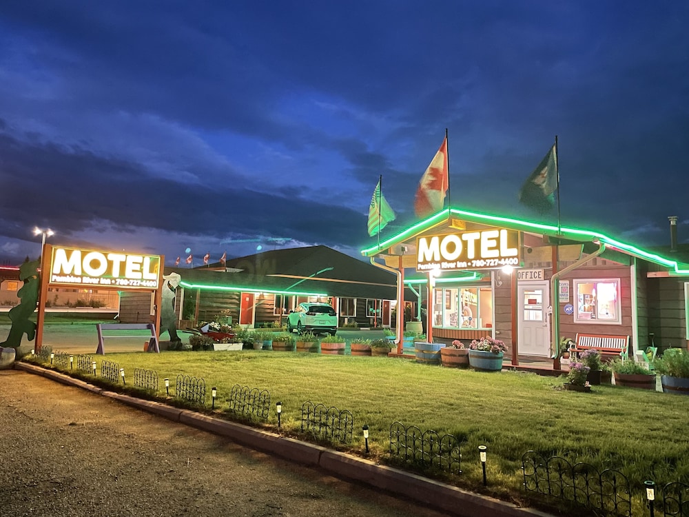 Pembina River Inn