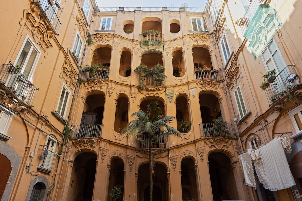 Costigliola Palace Netflix&Parking Flat