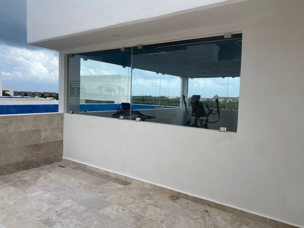 Beautiful and Comfortable, 1 Bedroom! The Best in Zama!