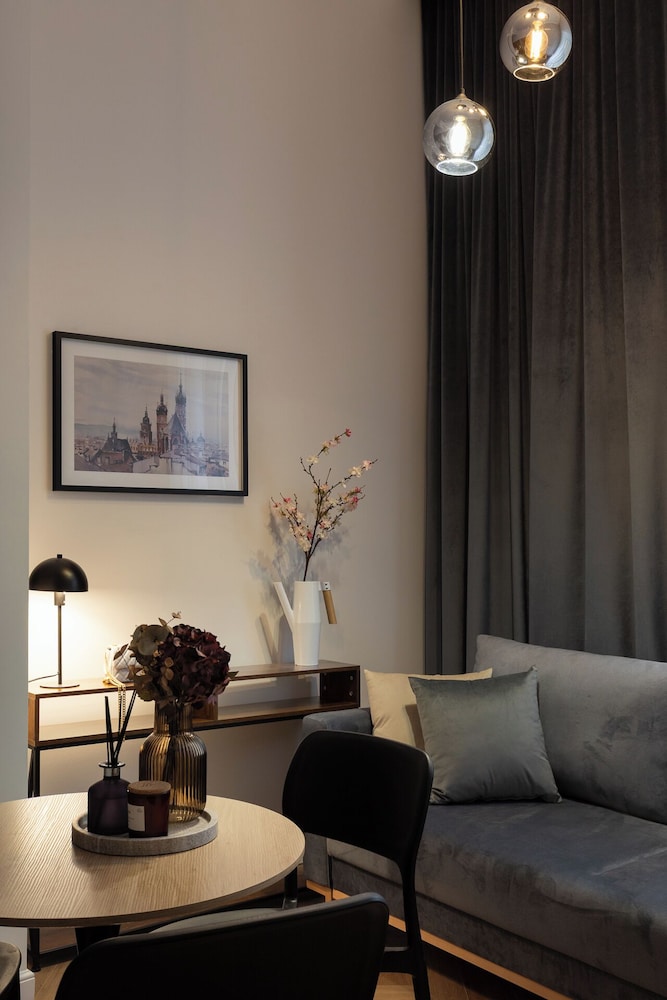 OLD TOWN Charm & Chic by Downtown Apartments