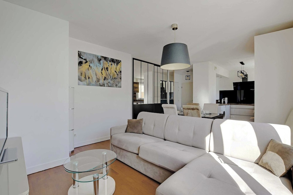 Cosy Apartment & Balcony -1br/4p- Levallois-perret