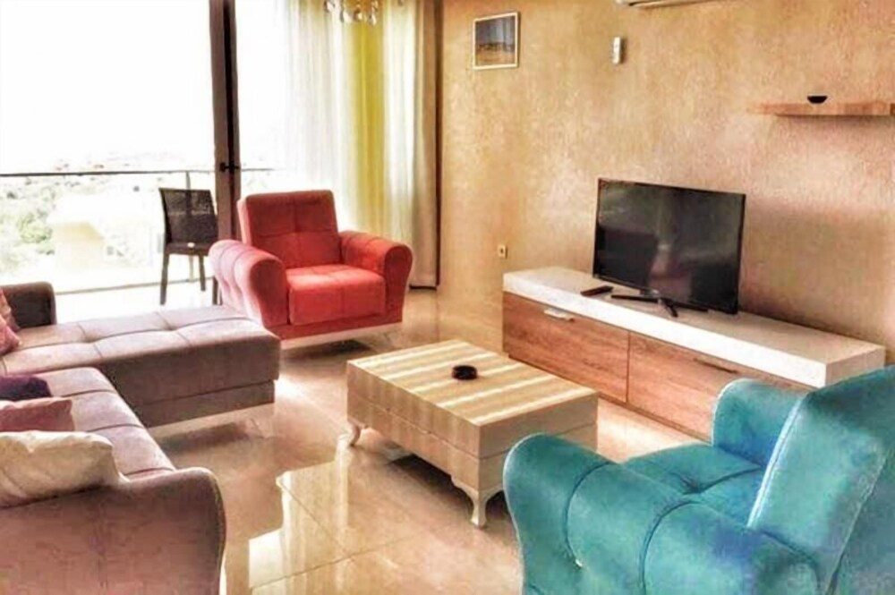 Bianca Luxury Apartments 2 view 4