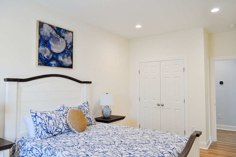 Anchors Aweigh by Topsail Realty
