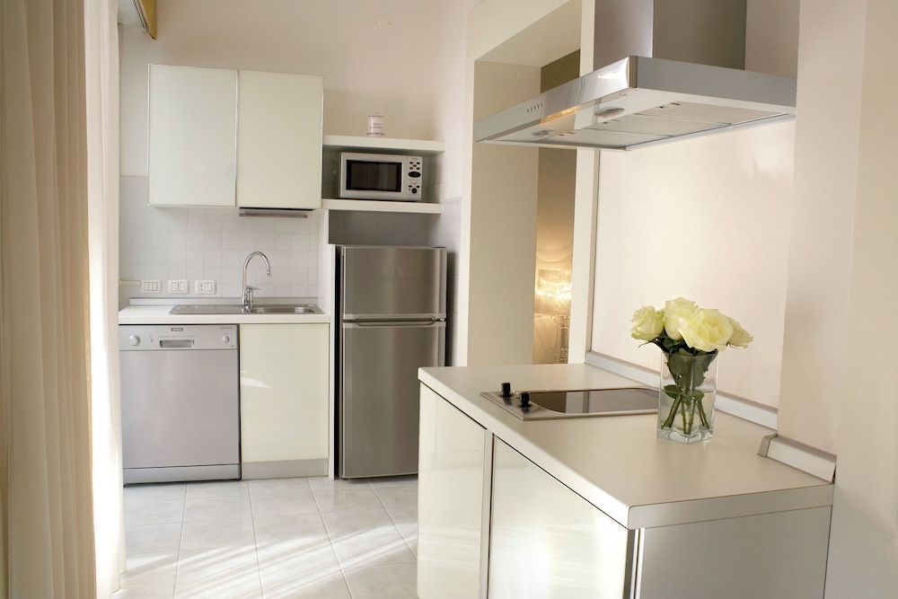 Hotel Eros Residence