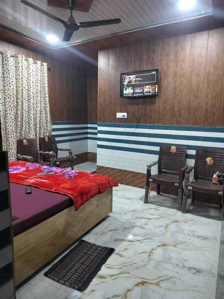 Shree Ram Saroj Aksh Dham
