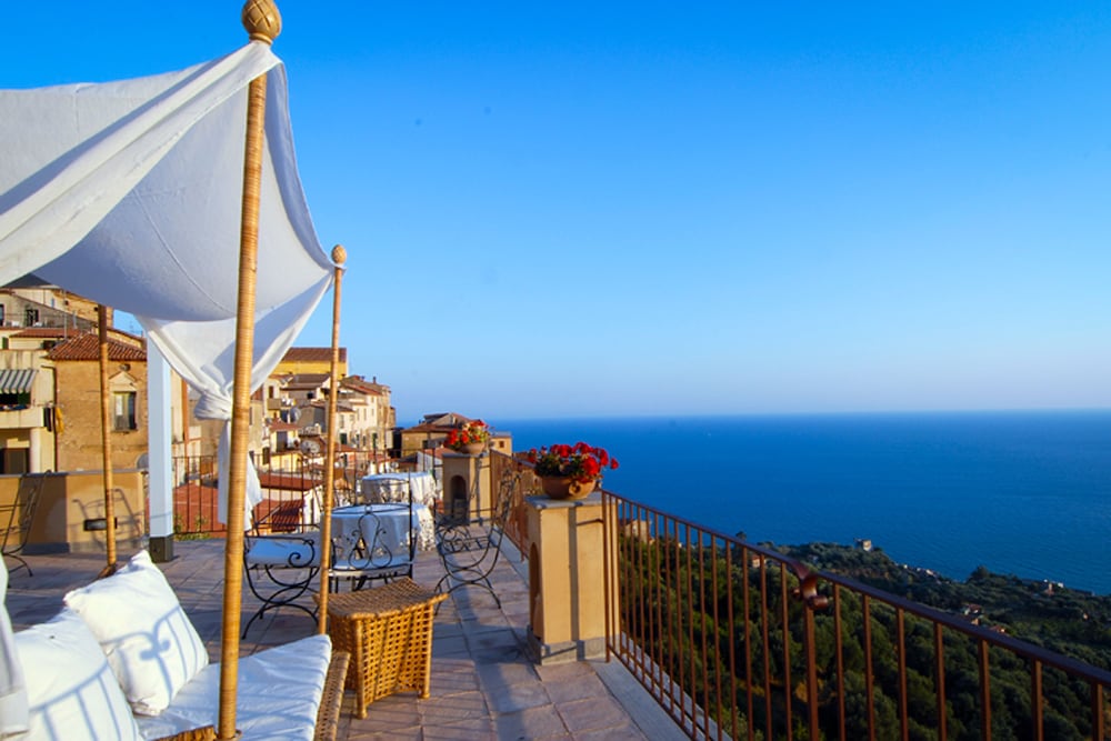 Marulivo Hotel