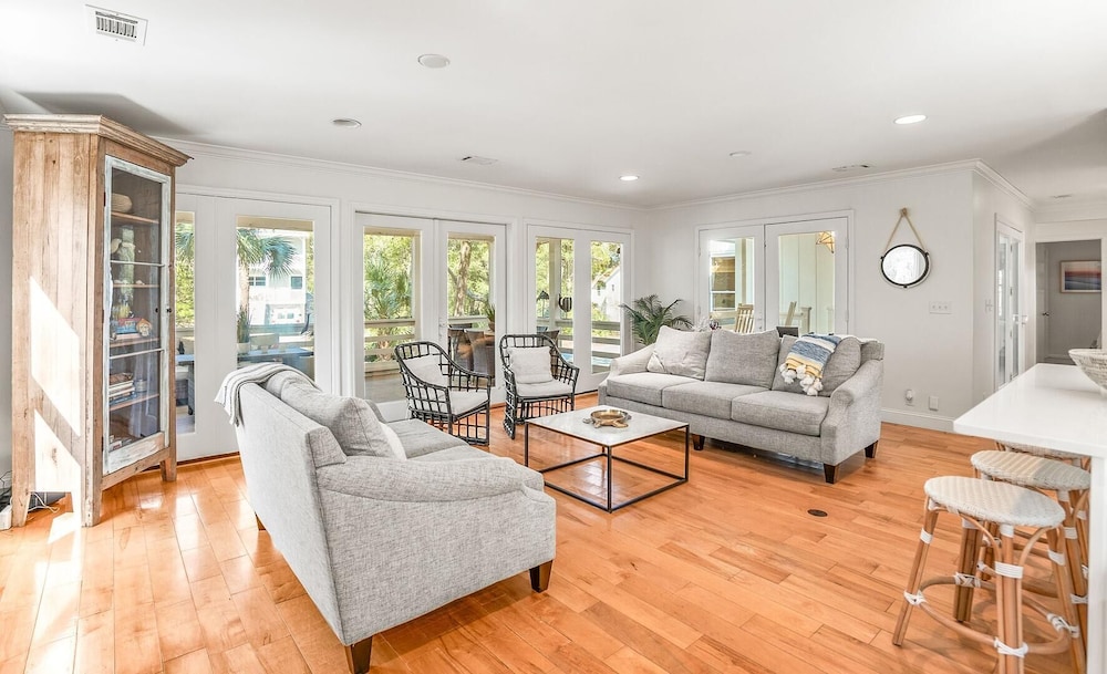 Spacious Family Getaway