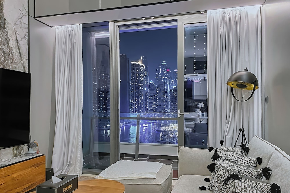 bnbme | Silverene Tower | 2 Bdr