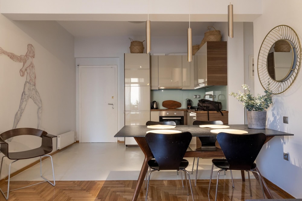 Retreat to a Stylish Flat in Psychiko