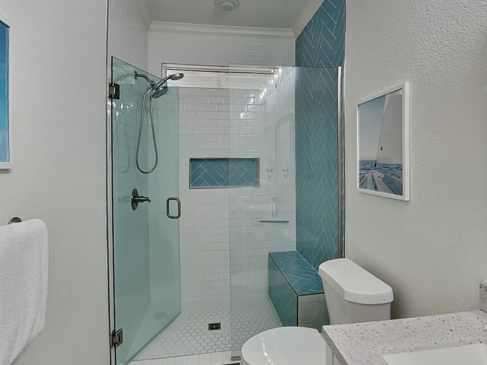 Sunny Beach by Southern Vacation Rentals