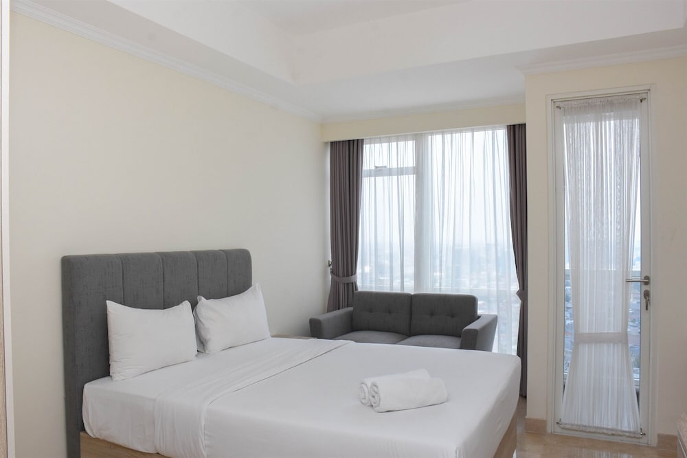 Wonderful And Strategic Studio Menteng Park Apartment view 2