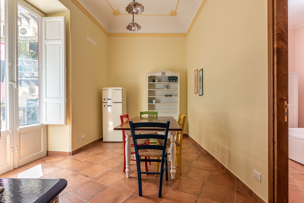 Il Cortile Degli Aragonesi