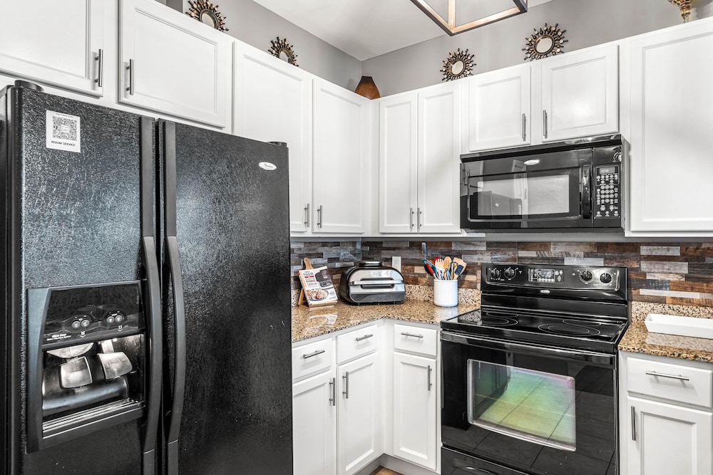 Palms Resort #2307 JR 2BR