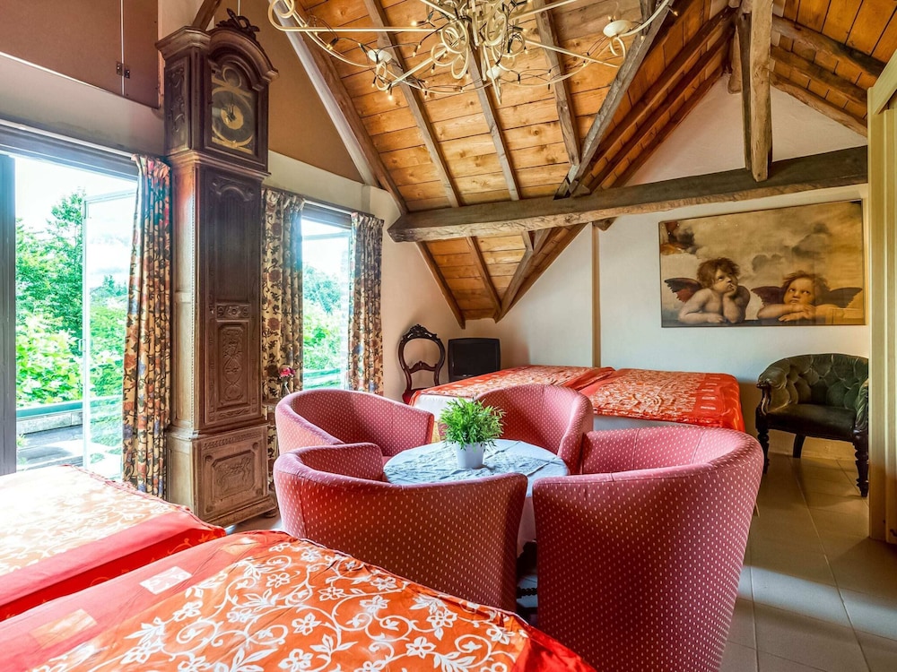 Oud-rekem Heritage Hideaway view 3