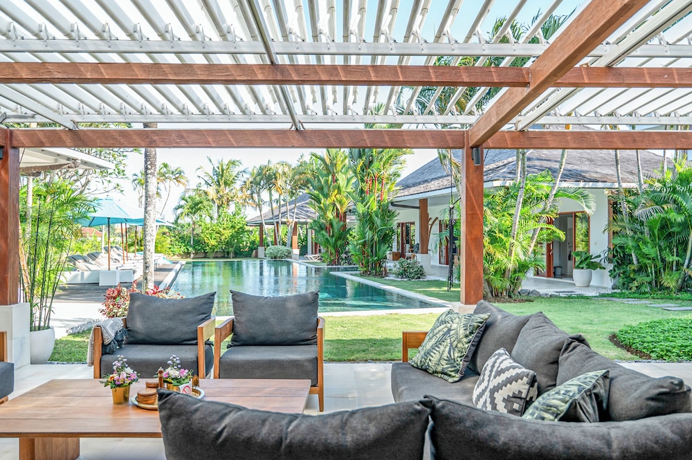 Villa Mimpi Nyata