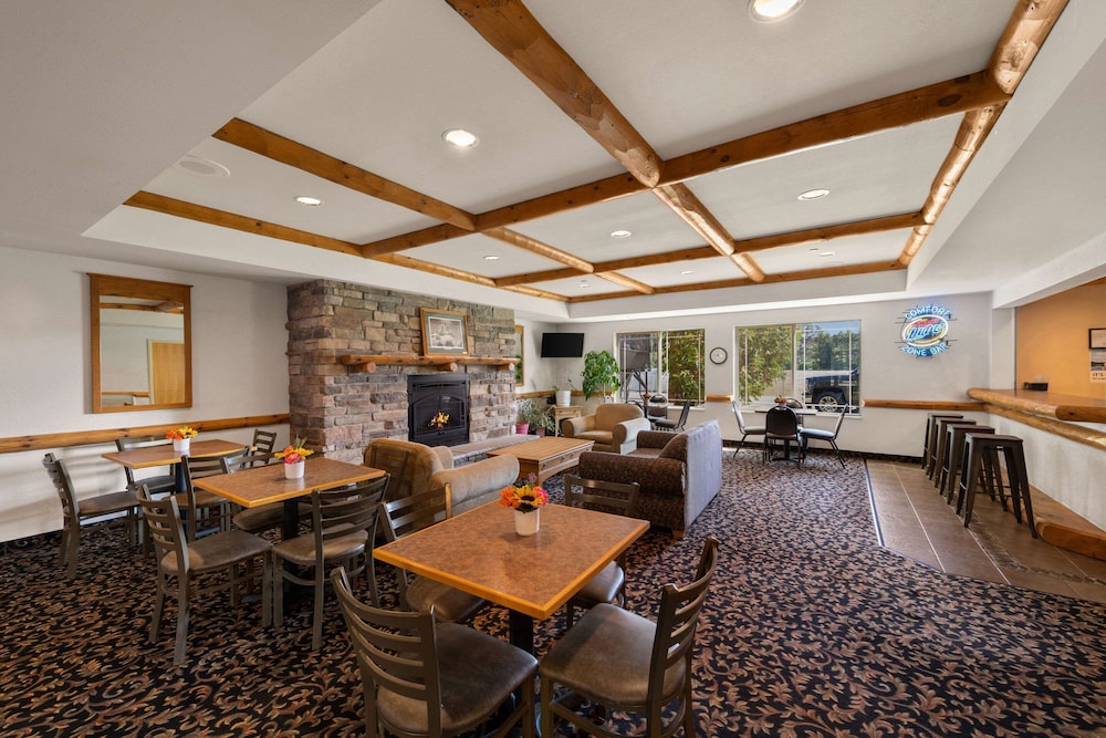 Rodeway Inn and Suites Tomahawk - Property Image 12