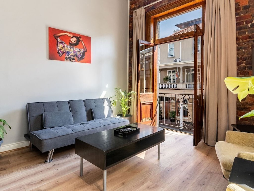 Long Street Self Catering Apartments
