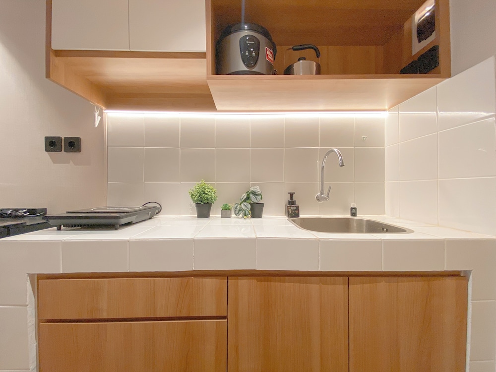 Neat And Warm Studio At Tokyo Riverside Pik 2 Apartment