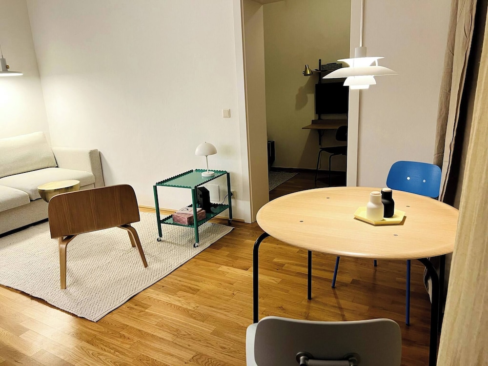 Chic Apartment Right by the Museum Quarter