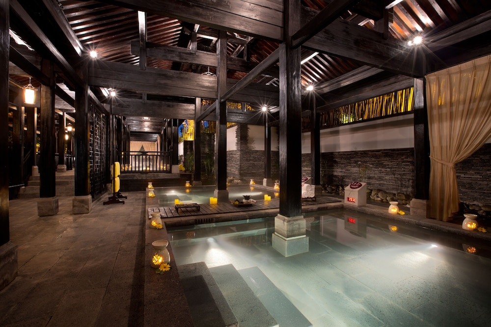Banyan Tree Tengchong