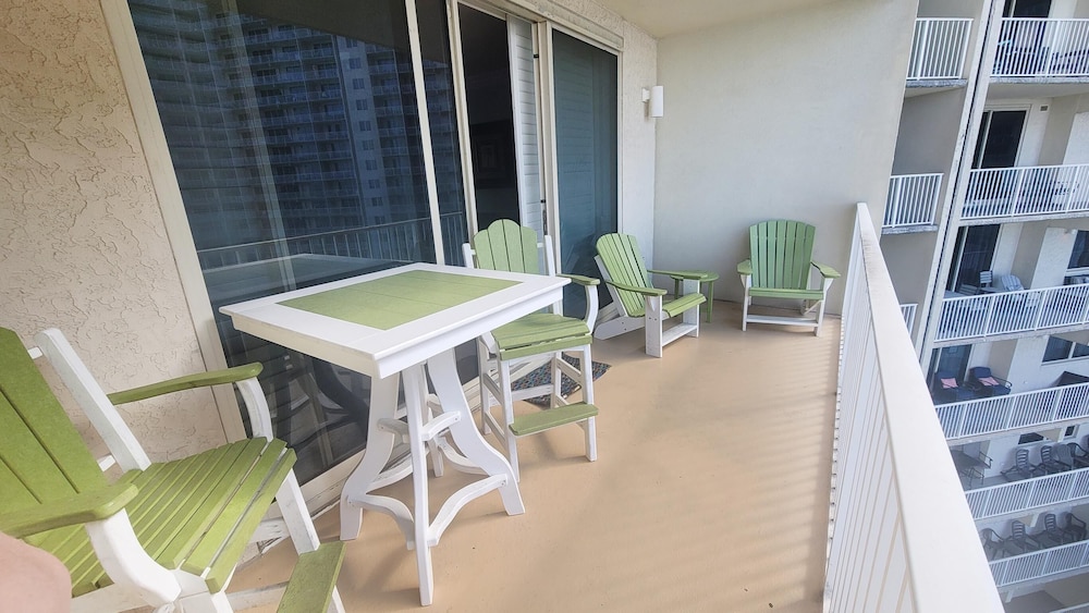 Shores of Panama 908