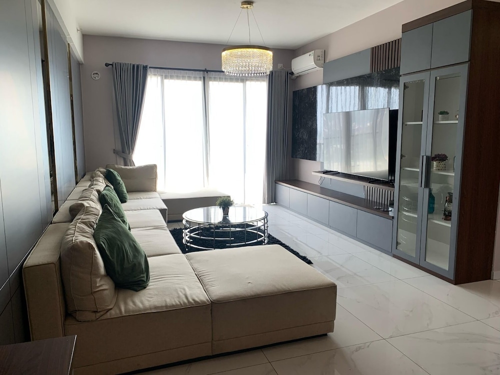Morich suites BSD