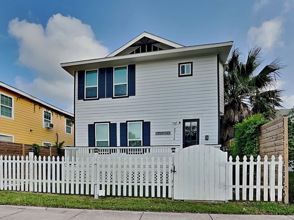 Blue Lagoon by Ryson Vacation Rentals