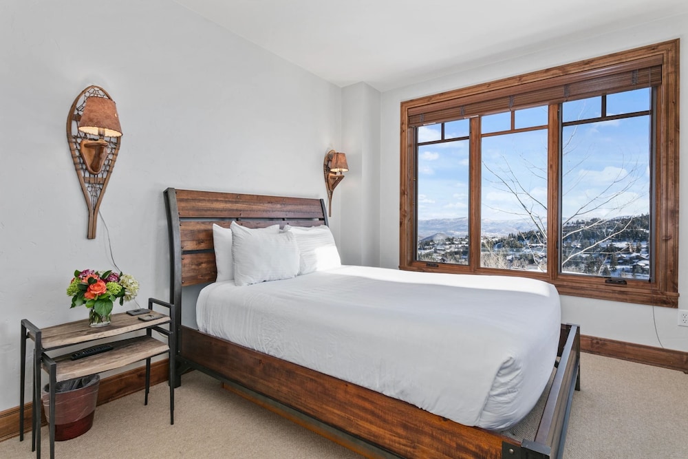 Shooting Star Lodge at Deer Valley Resort - Three Bedroom Residence #205 3 Condo