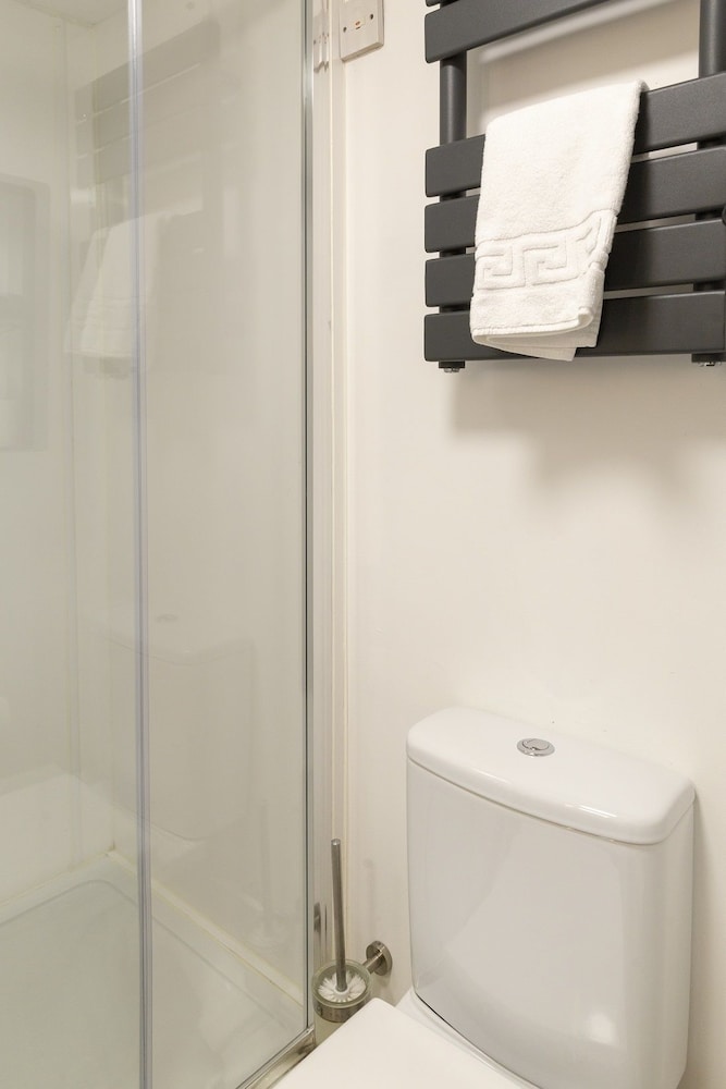 River Court Apartments LETS