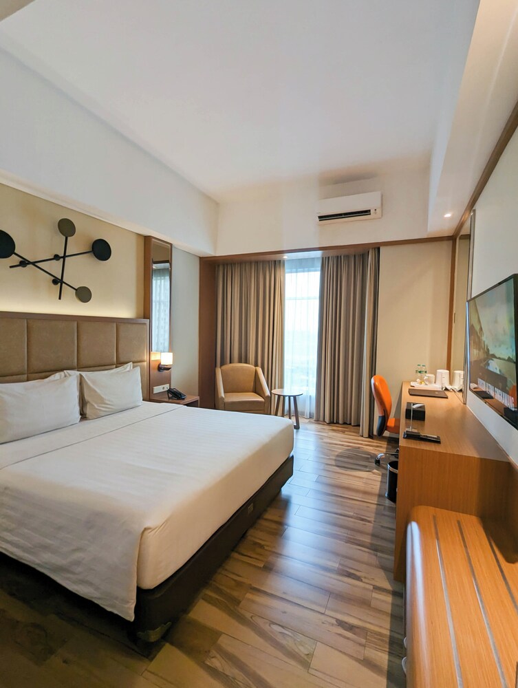 Astanaraya Suites Hotel