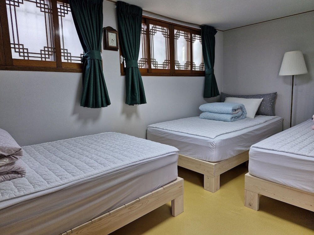 Leedo Hanok
