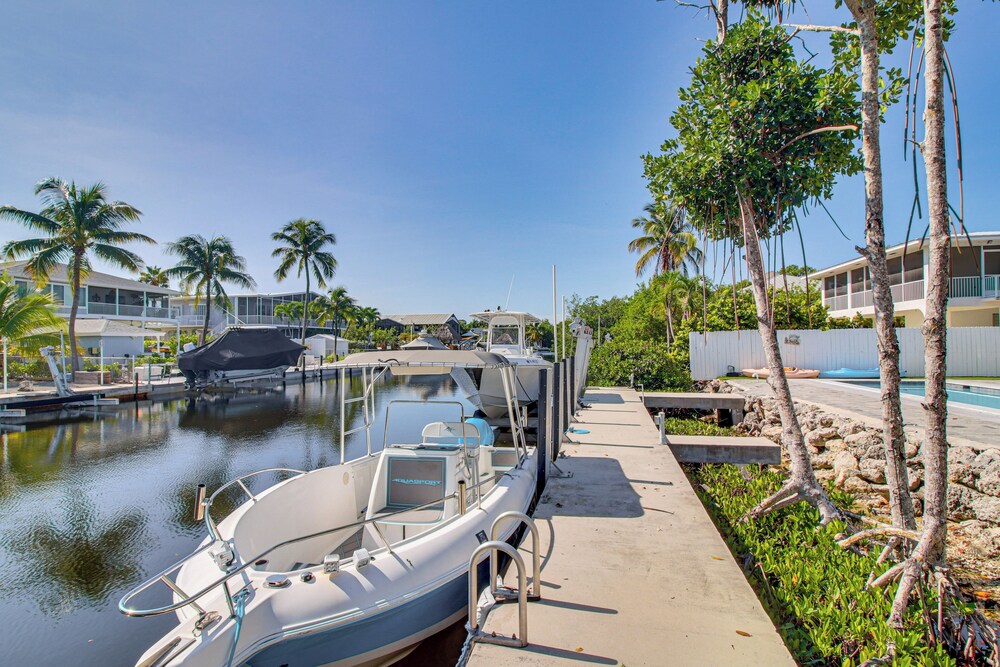 < 1 Mi to Pennekamp State Park: Luxe Home w/ Dock!