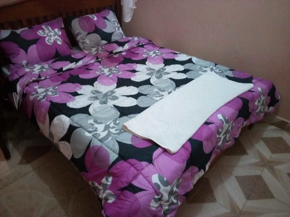 Batian Guest Hotel