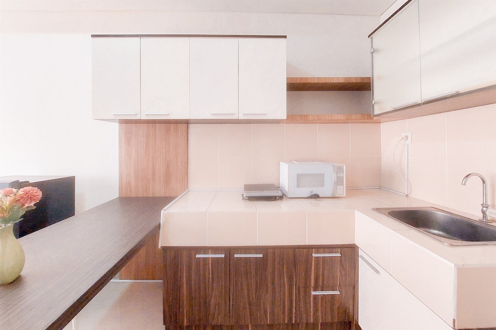 Good Deal And Comfy 1Br Apartment At Paramount Skyline